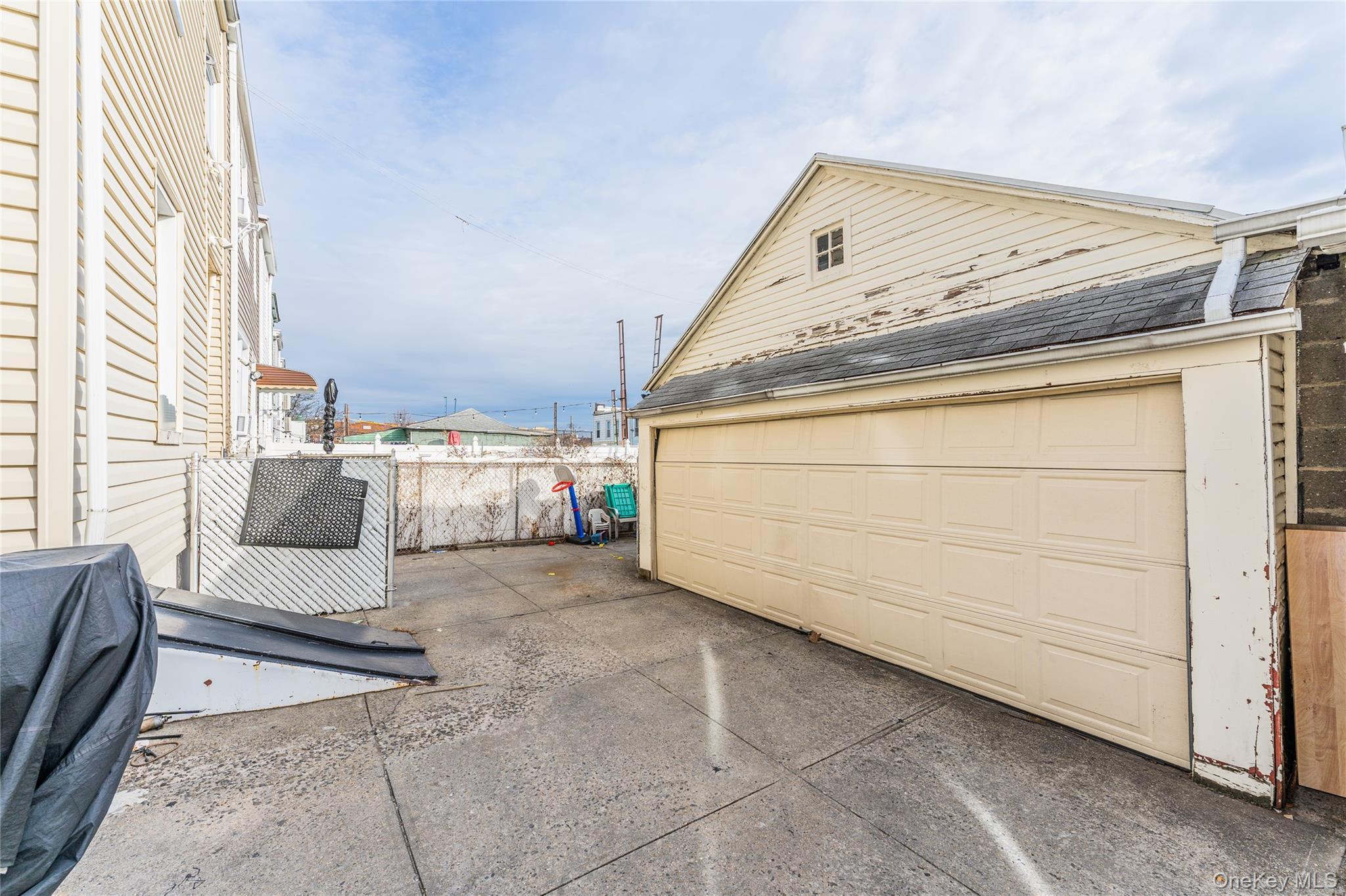 Single Family 68th Road Queens, NY 11379, MLS-822737-26