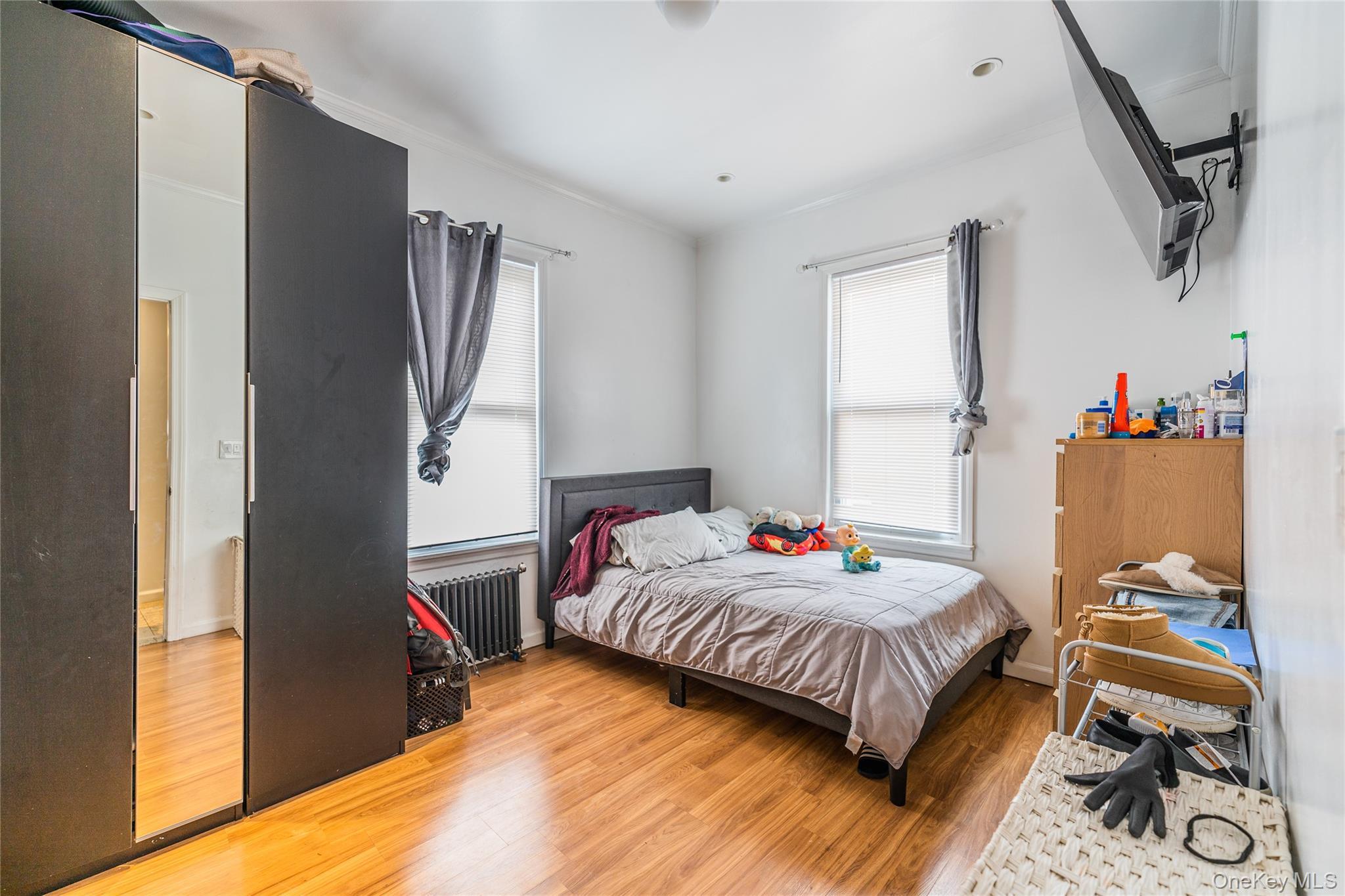 Single Family 68th Road Queens, NY 11379, MLS-822737-9