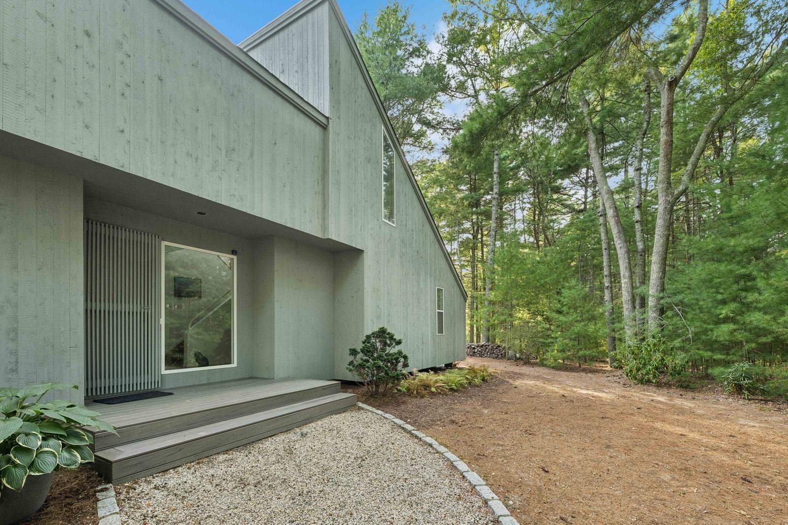 Single Family Oak Hill Lane  Suffolk County, NY 11937, MLS-822786-35