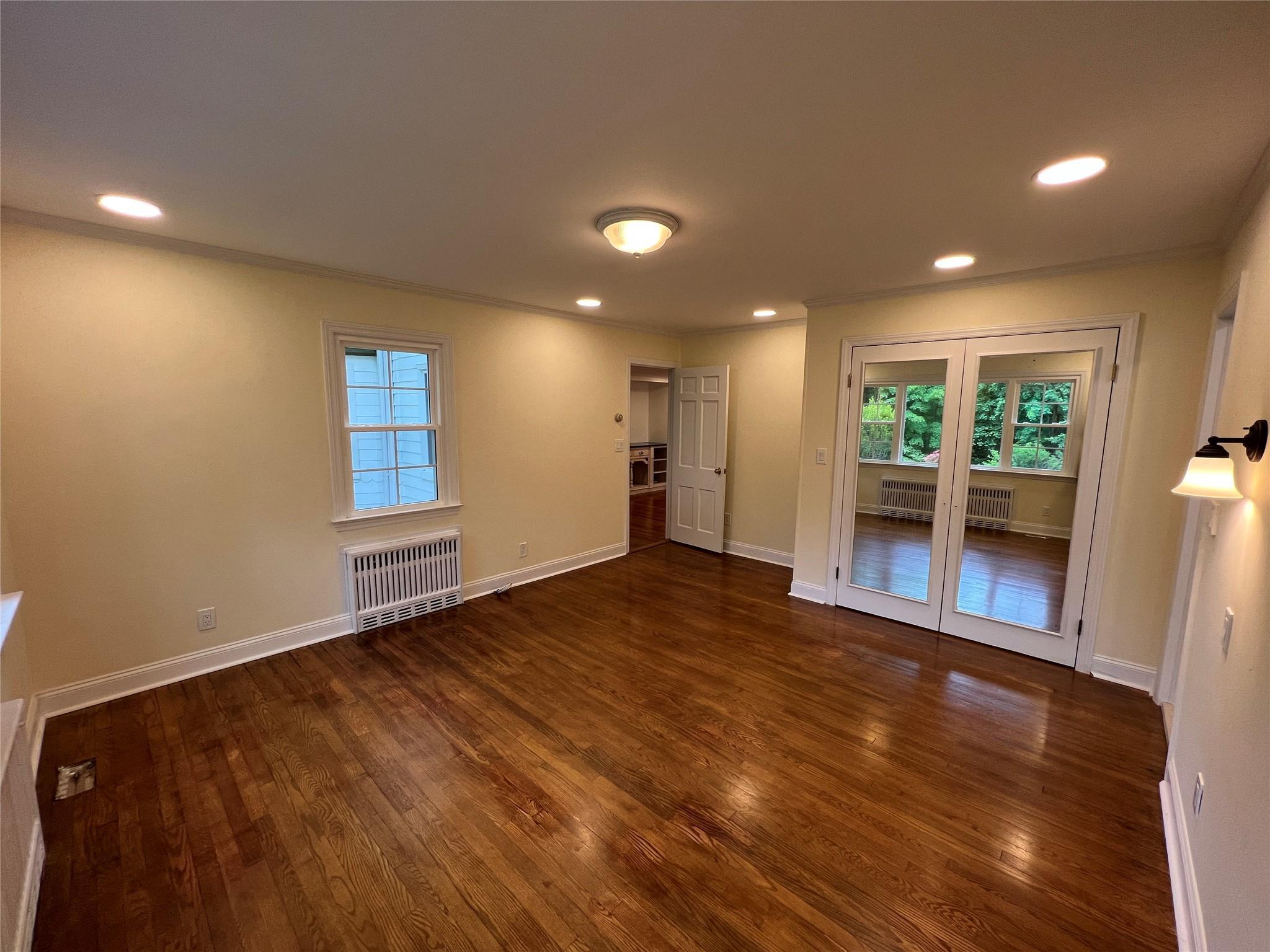 Apartment Pinetree  Nassau County, NY 11568, MLS-822855-15
