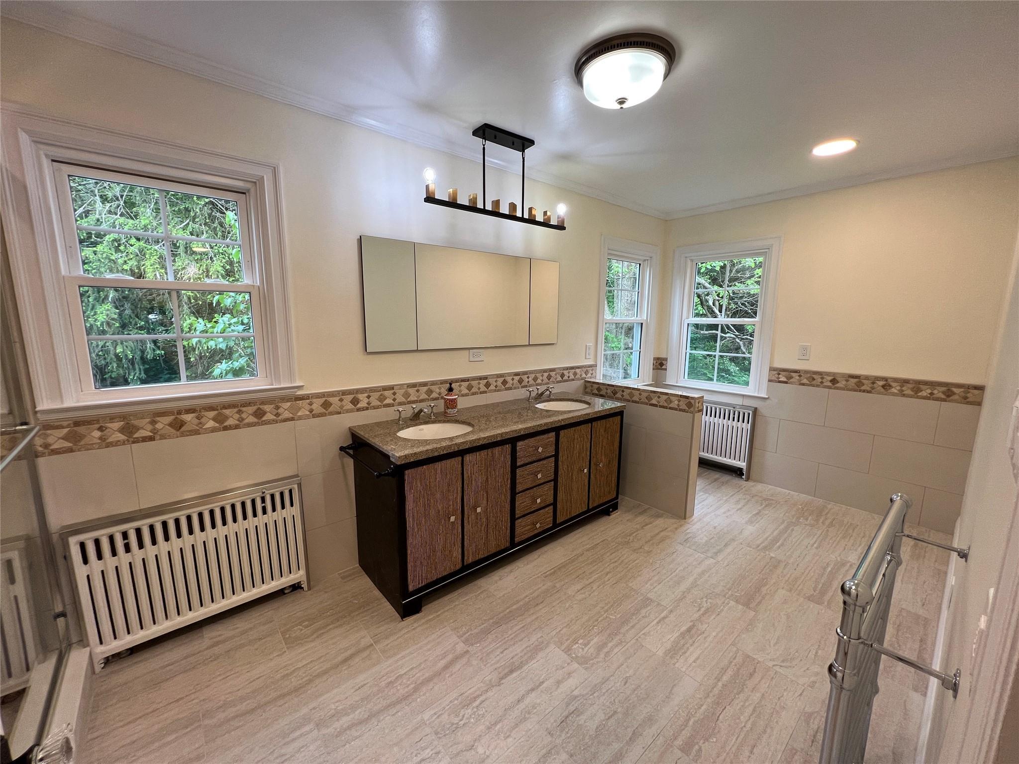 Apartment Pinetree  Nassau County, NY 11568, MLS-822855-16
