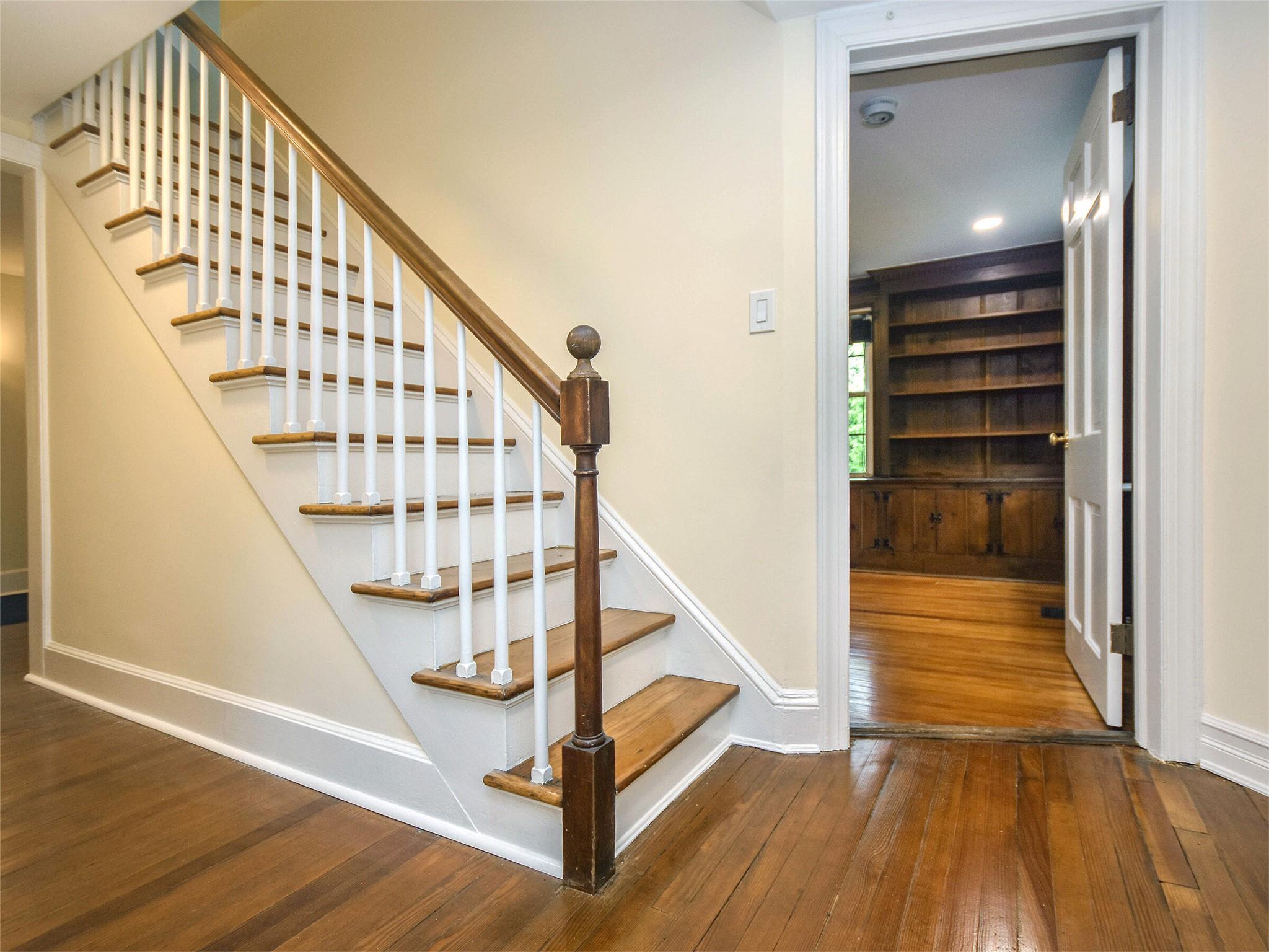 Apartment Pinetree  Nassau County, NY 11568, MLS-822855-21