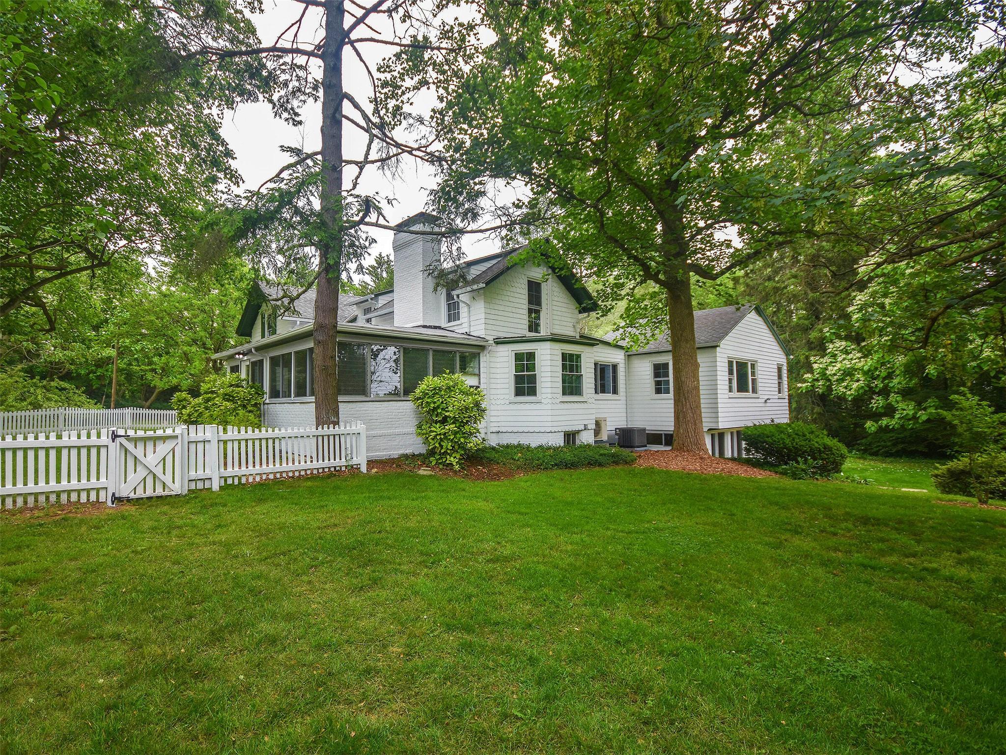 Apartment Pinetree  Nassau County, NY 11568, MLS-822855-32