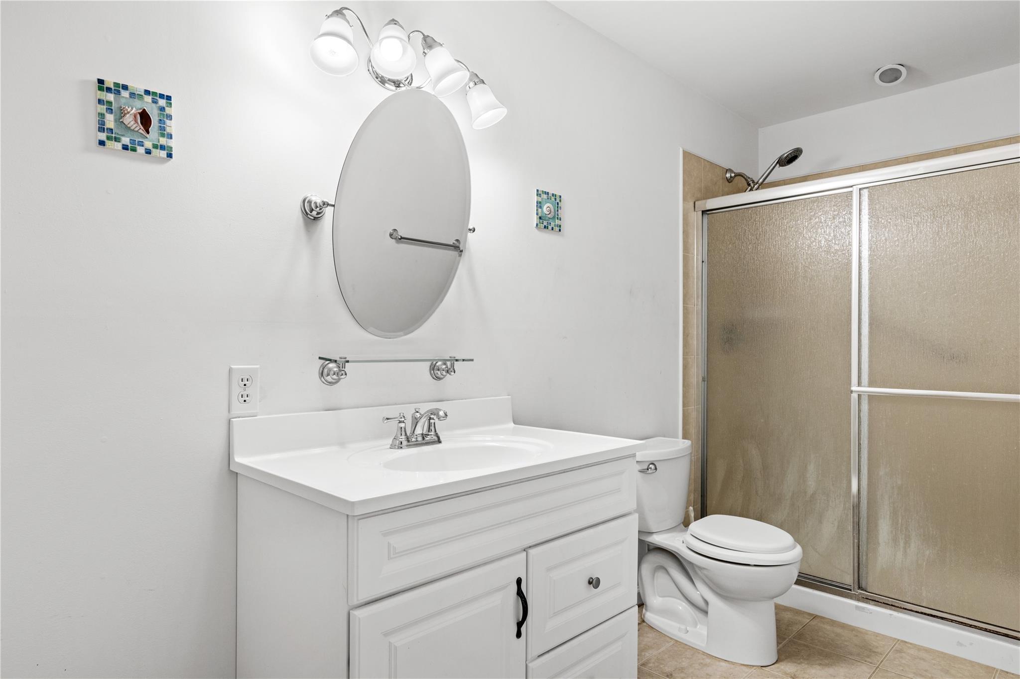 Single Family Sound Shore  Suffolk County, NY 11947, MLS-822874-29