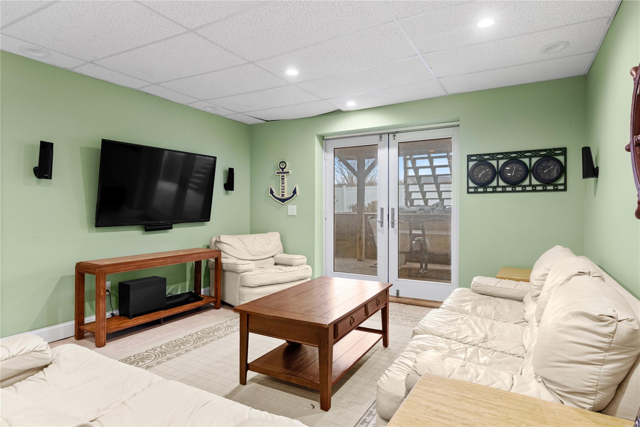 Single Family Sound Shore  Suffolk County, NY 11947, MLS-822874-32