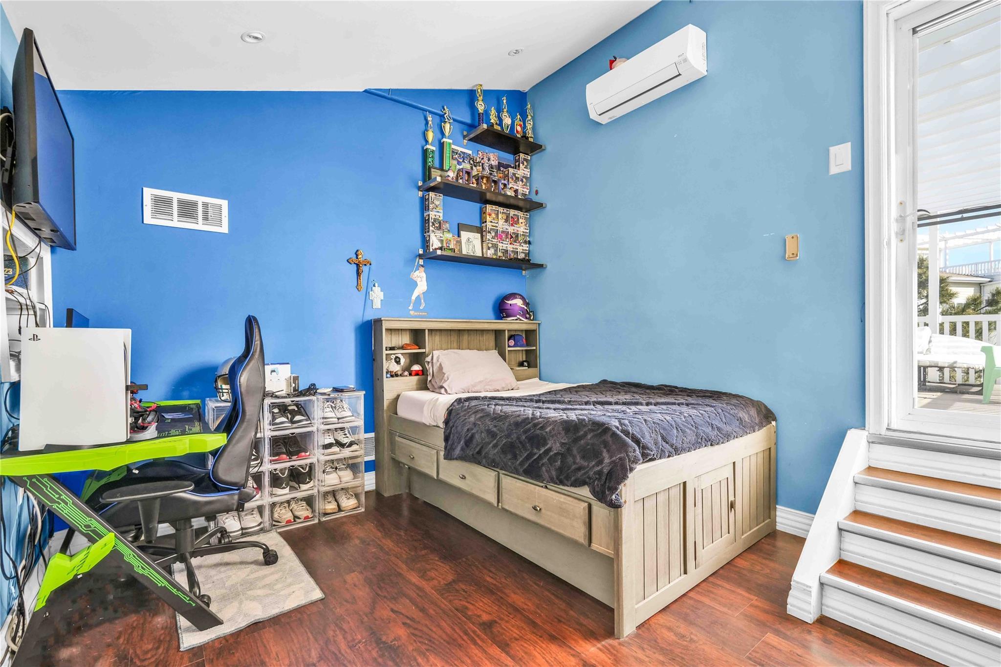 Single Family Beach 74th  Queens, NY 11692, MLS-822929-27