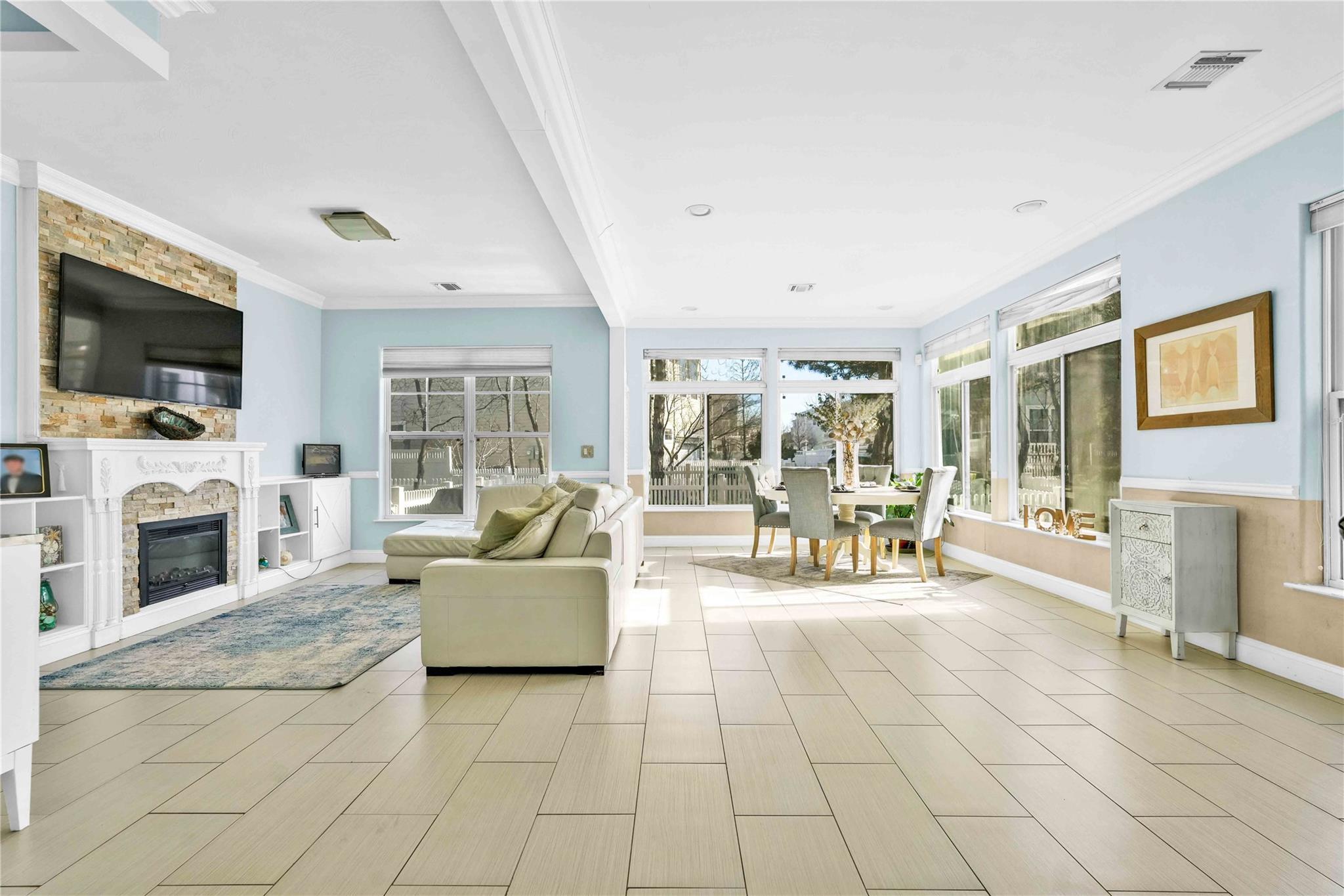 Single Family Beach 74th  Queens, NY 11692, MLS-822929-3