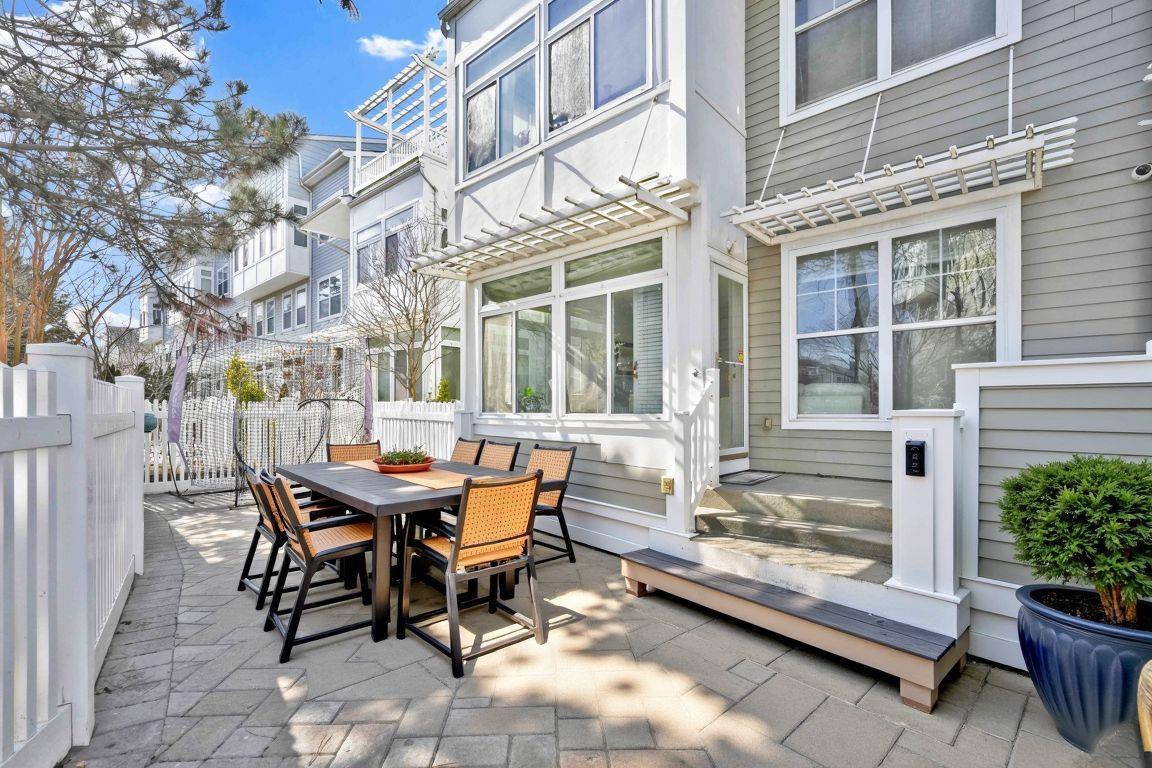 Single Family Beach 74th  Queens, NY 11692, MLS-822929-43