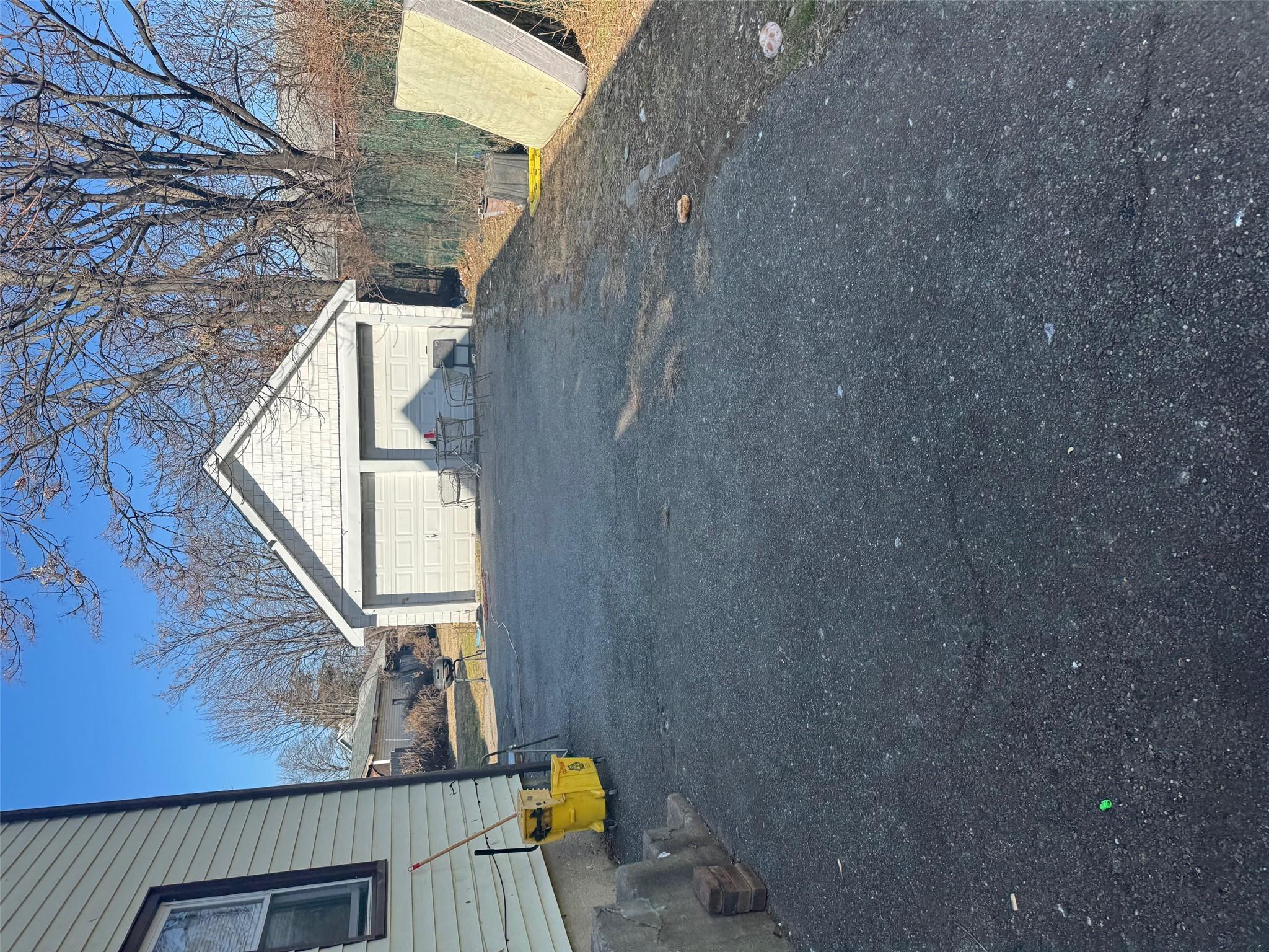 Single Family Maple  Nassau County, NY 11550, MLS-822944-8