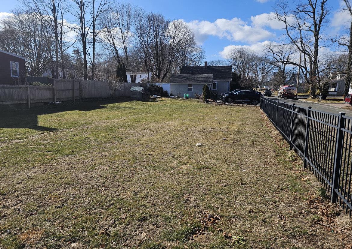 Single Family Henry  Suffolk County, NY 11746, MLS-822959-7