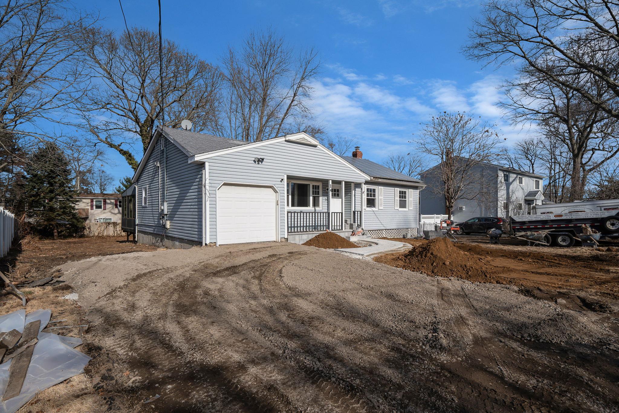 Single Family Emily  Suffolk County, NY 11779, MLS-823007-4