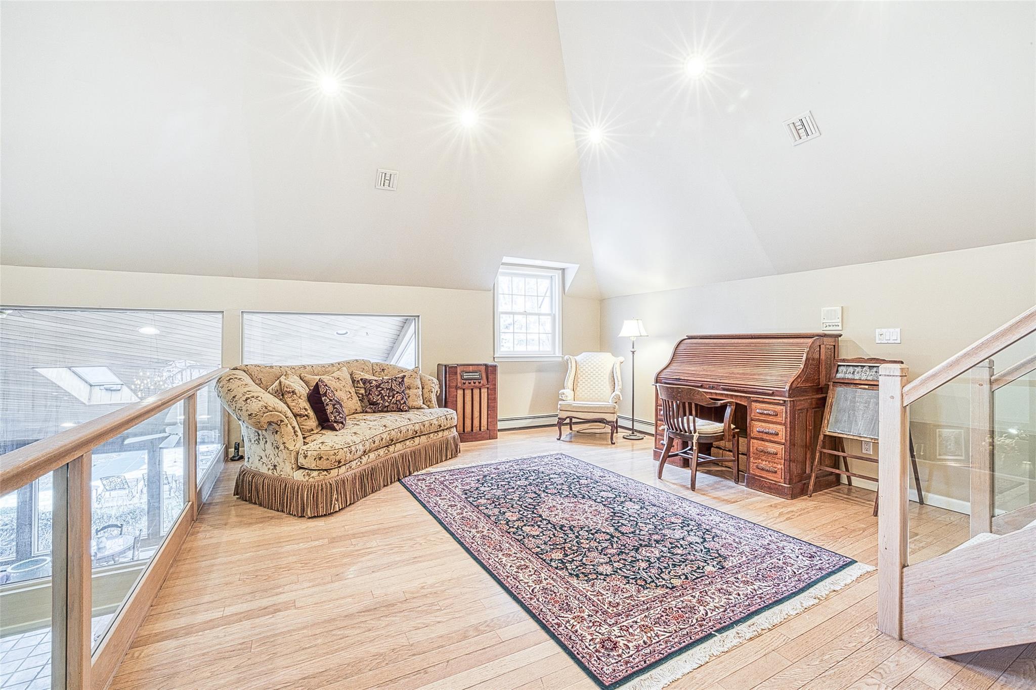 Single Family Swan  Suffolk County, NY 11780, MLS-823087-32