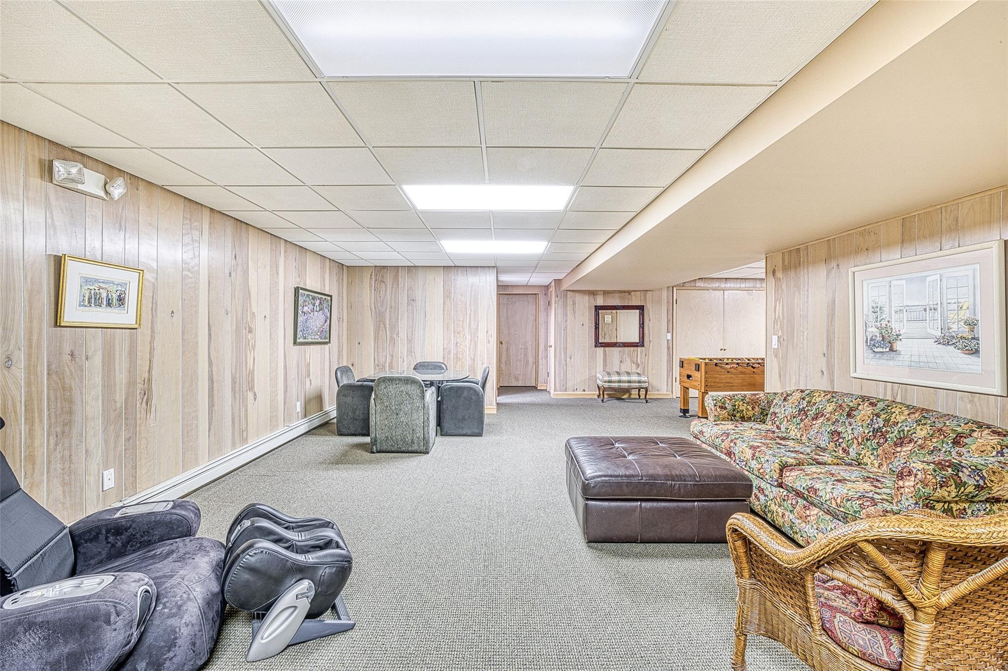 Single Family Swan  Suffolk County, NY 11780, MLS-823087-39