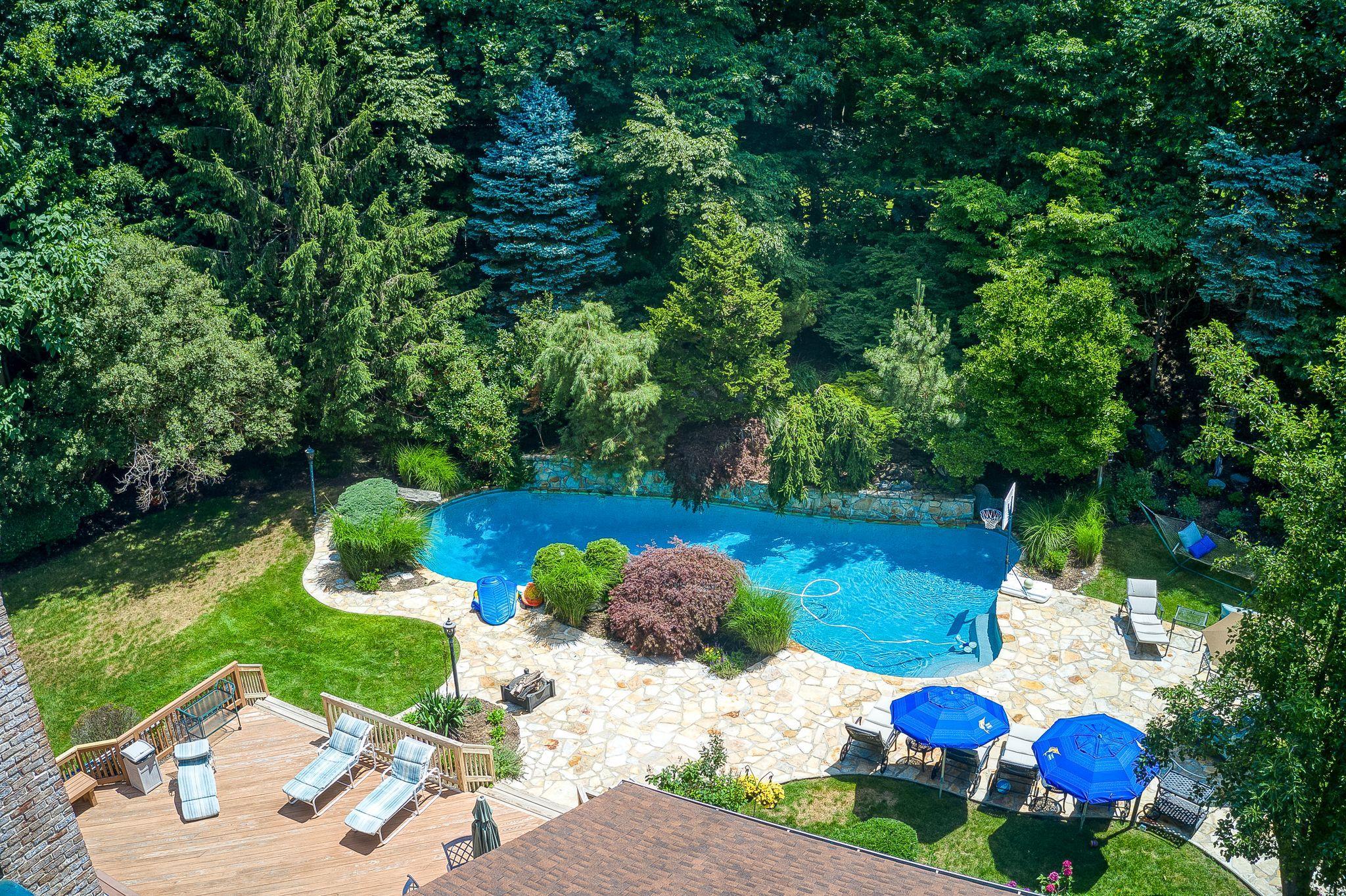 Single Family Swan  Suffolk County, NY 11780, MLS-823087-40