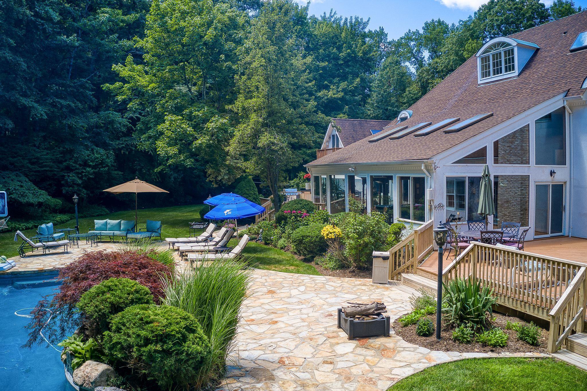 Single Family Swan  Suffolk County, NY 11780, MLS-823087-43