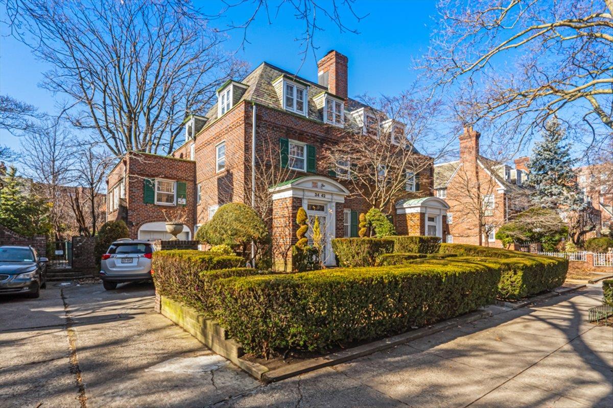 Single Family 87th  Queens, NY 11372, MLS-823141-28