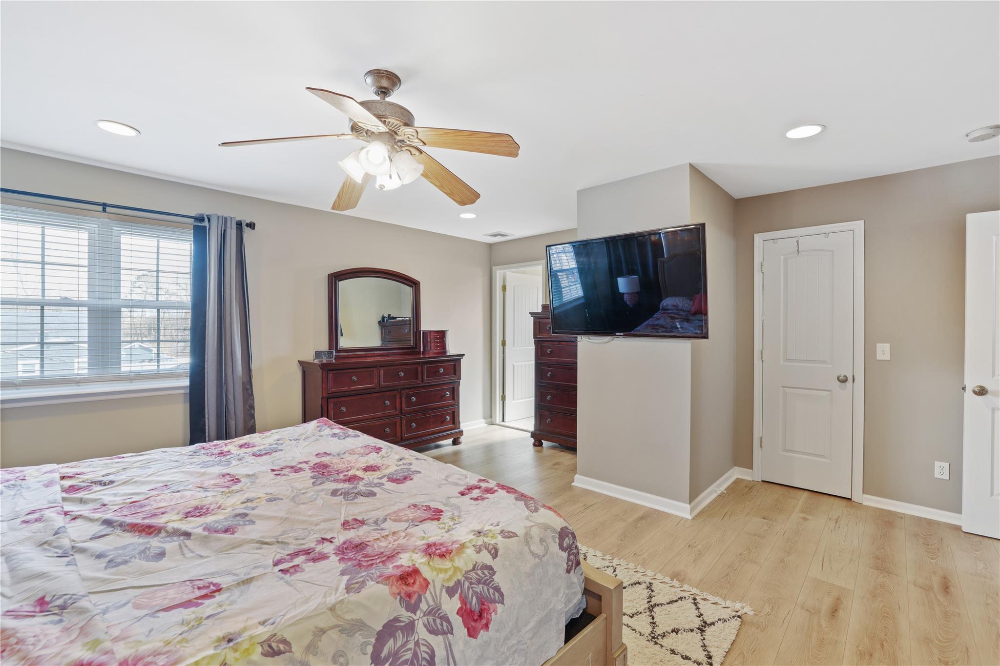 Single Family Raft  Suffolk County, NY 11741, MLS-823186-17