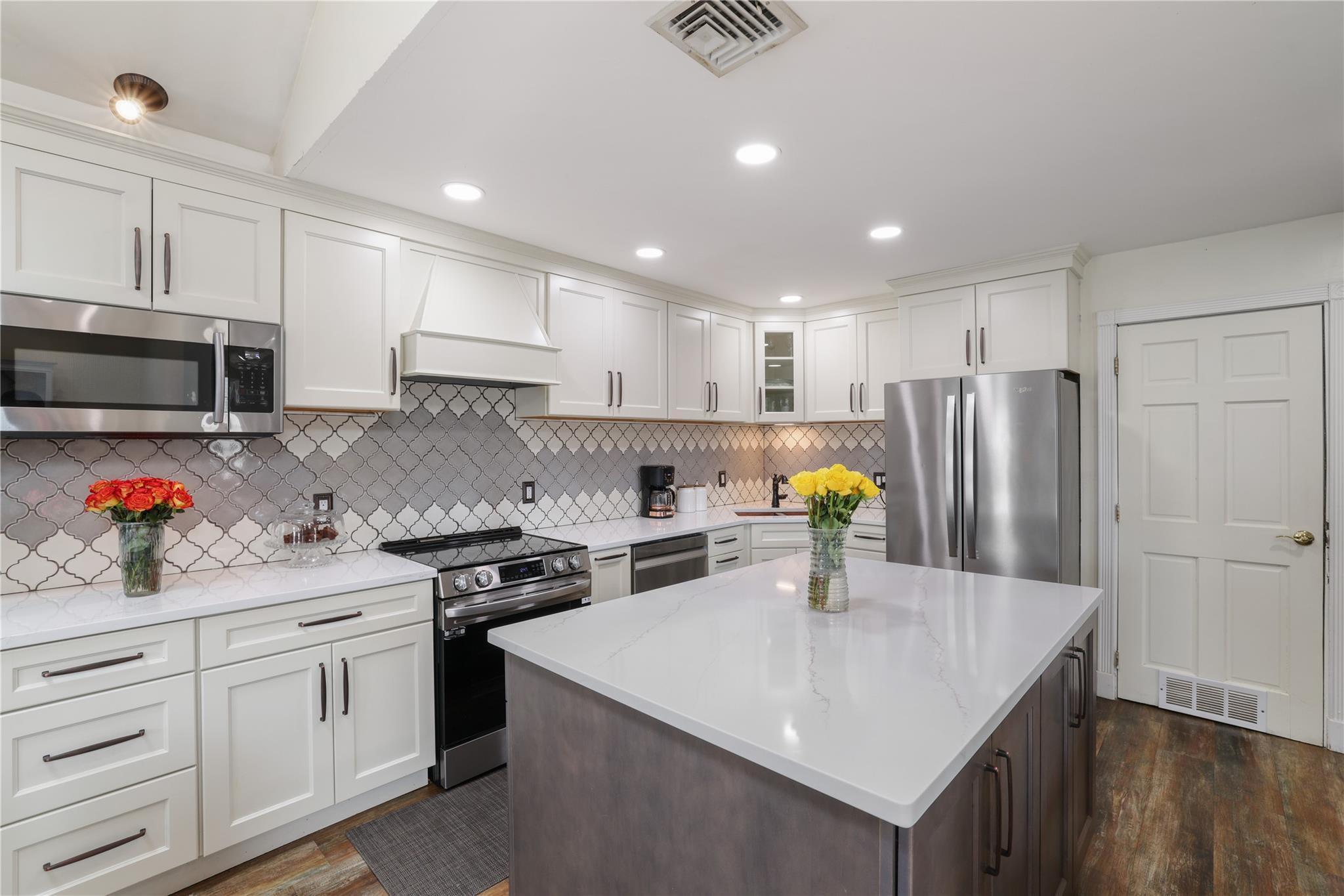 Single Family Raft  Suffolk County, NY 11741, MLS-823186-9