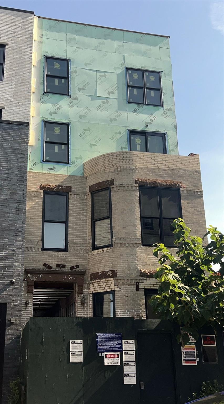 Commercial Sale Lincoln  Brooklyn, NY 11213, MLS-823291-2