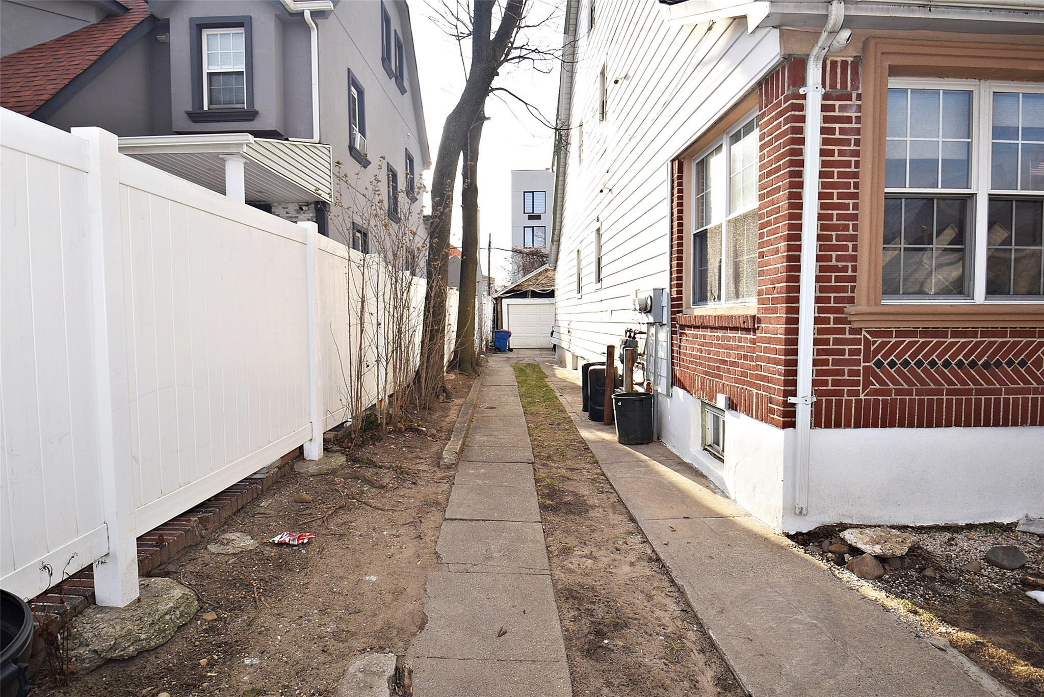 Single Family 159th  Queens, NY 11432, MLS-823324-32