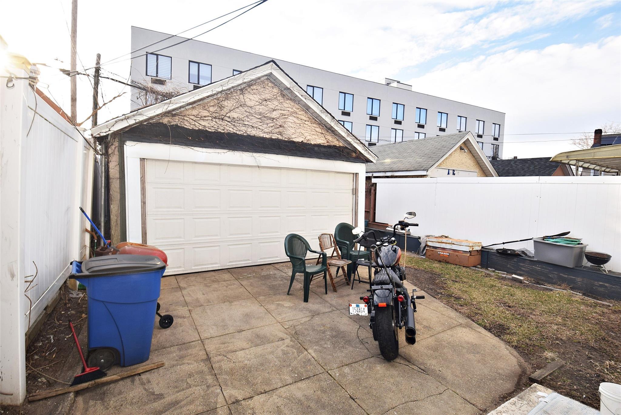 Single Family 159th  Queens, NY 11432, MLS-823324-33