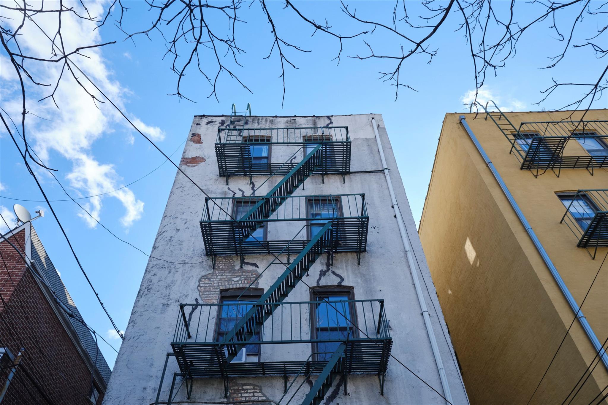 Commercial Sale 30th Street  Queens, NY 11106, MLS-823335-11