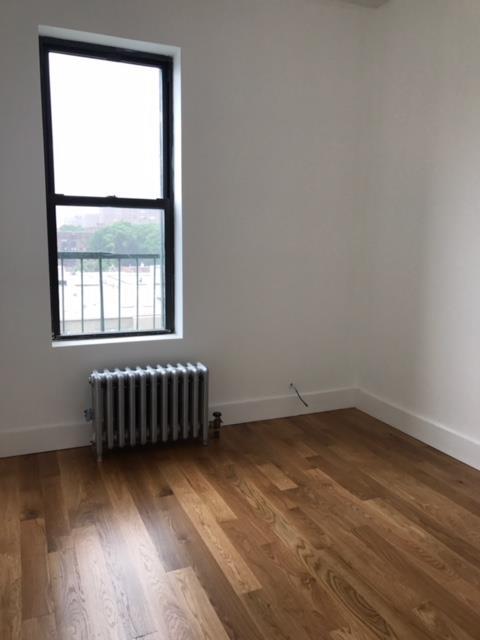Commercial Sale 30th Street  Queens, NY 11106, MLS-823335-22