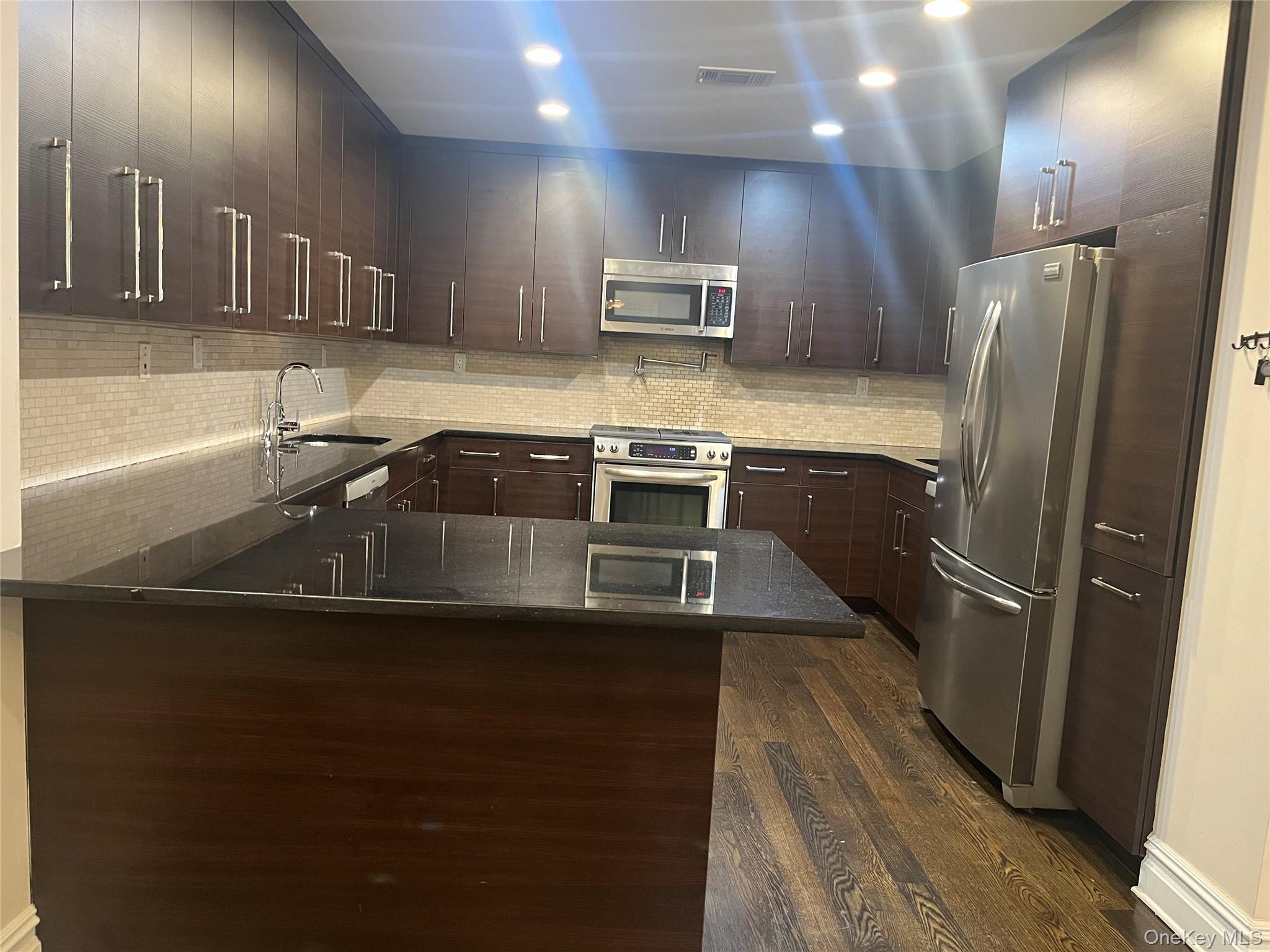 Condo Central  Nassau County, NY 11559, MLS-823351-17