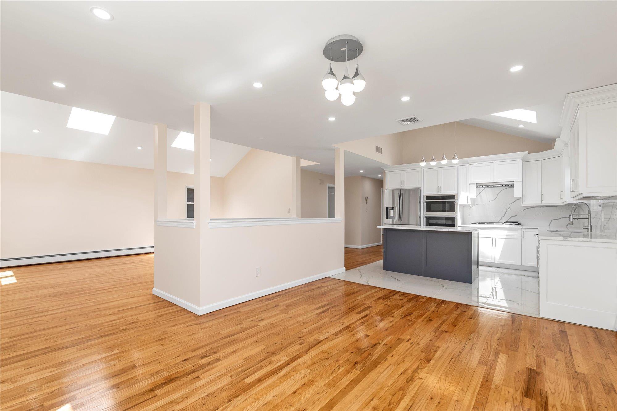 Single Family Woodward  Nassau County, NY 11577, MLS-823391-12