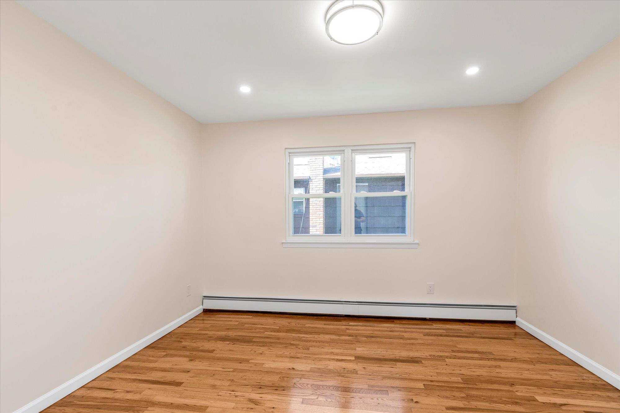 Single Family Woodward  Nassau County, NY 11577, MLS-823391-21