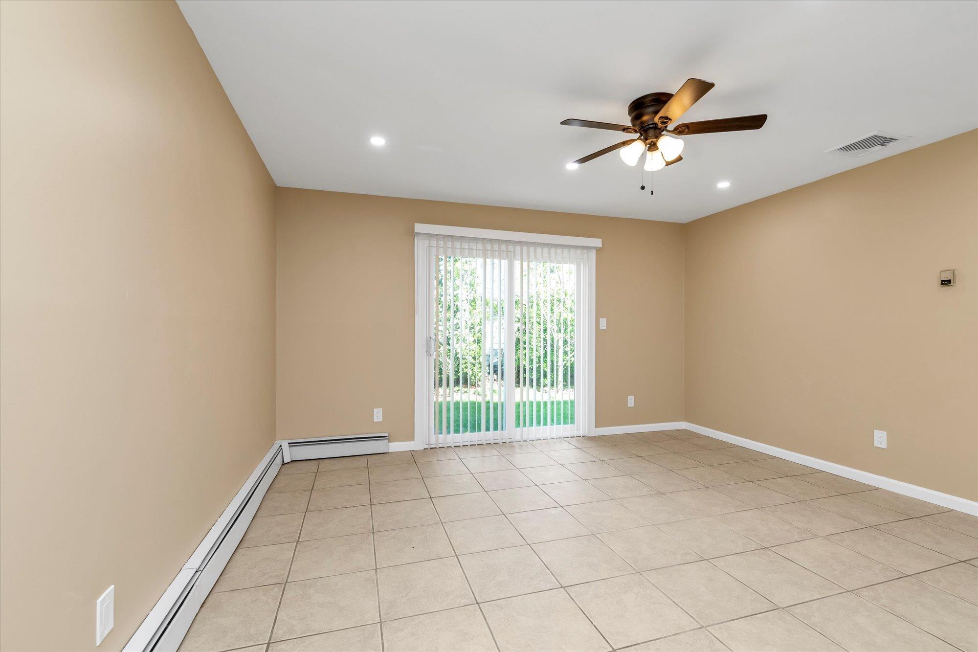Single Family Woodward  Nassau County, NY 11577, MLS-823391-28