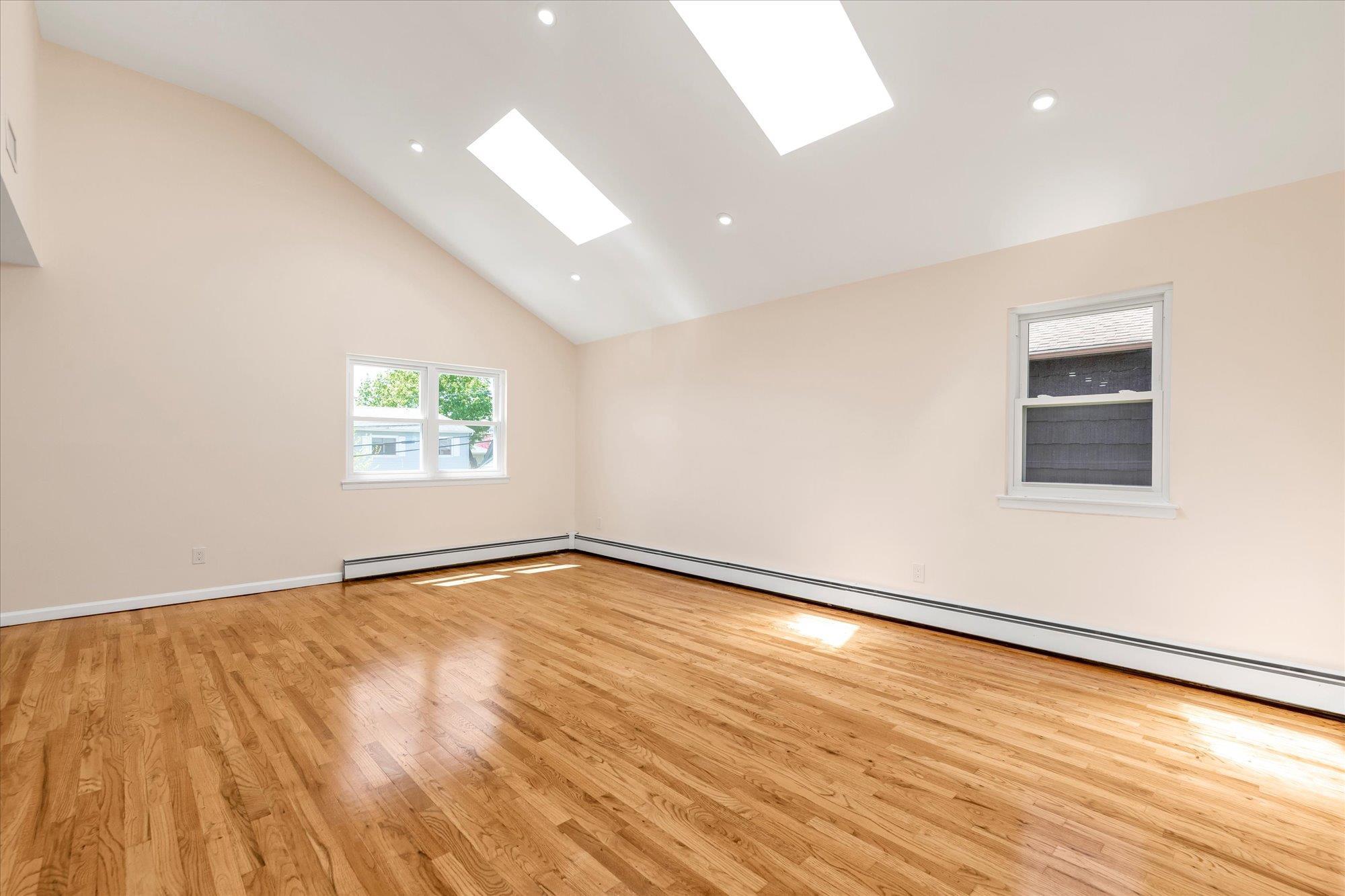 Single Family Woodward  Nassau County, NY 11577, MLS-823391-8