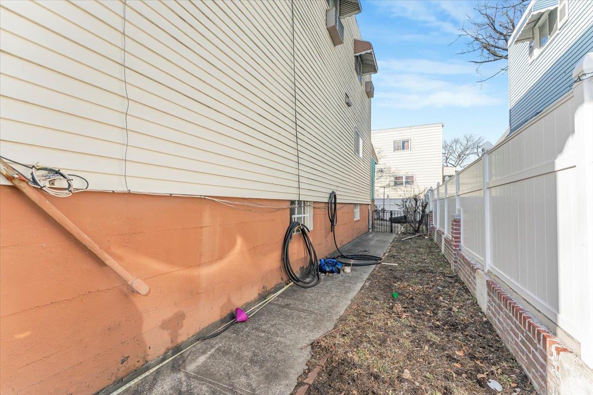 Single Family Lafayette  Bronx, NY 10473, MLS-823420-5