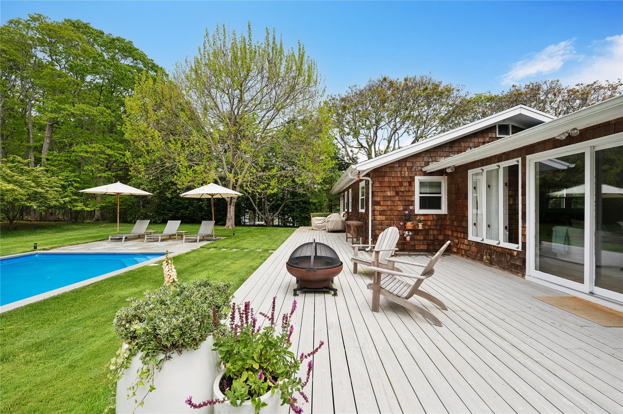 Single Family Charla  Suffolk County, NY 11968, MLS-823513-27