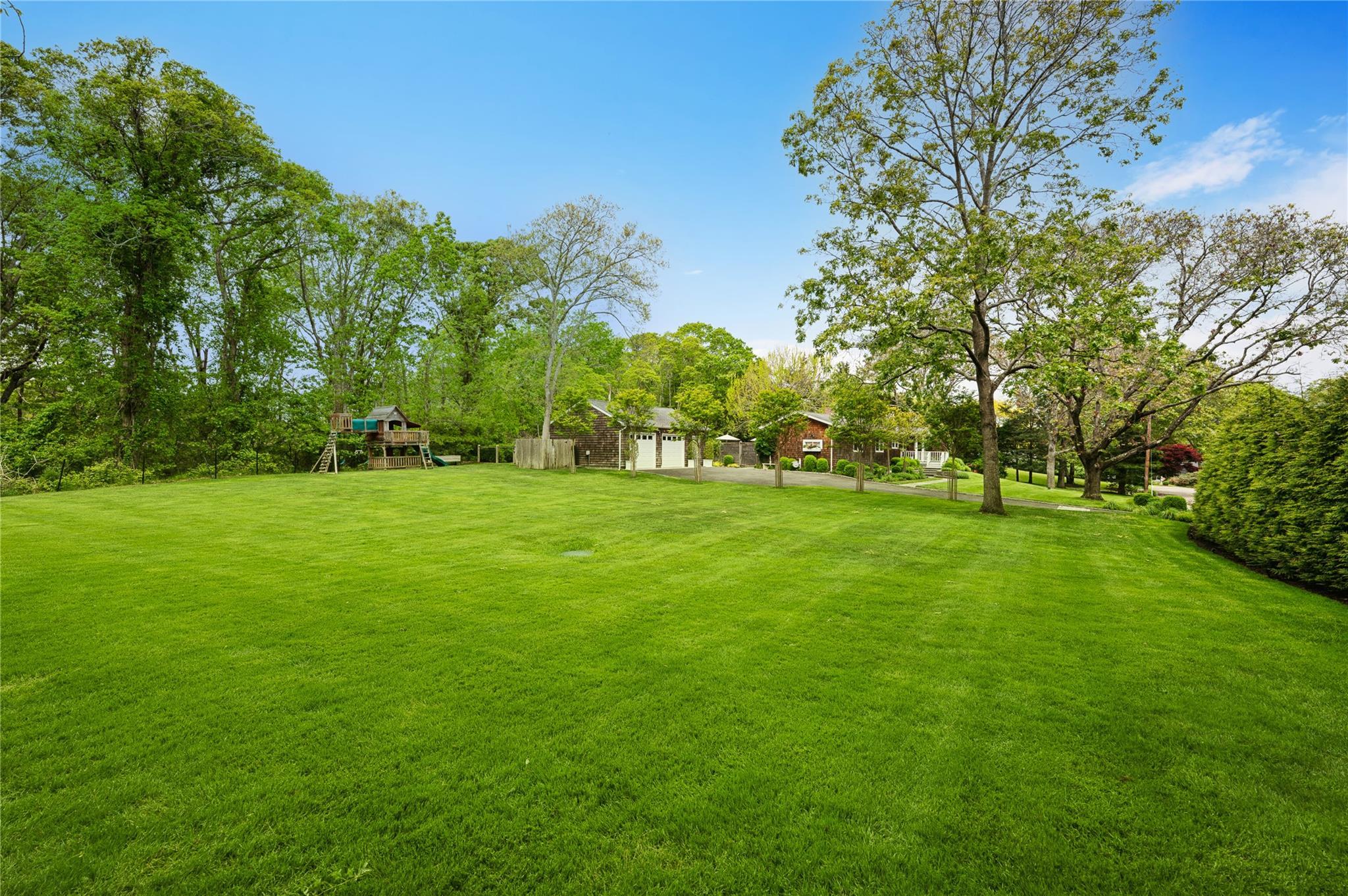 Single Family Charla  Suffolk County, NY 11968, MLS-823513-35
