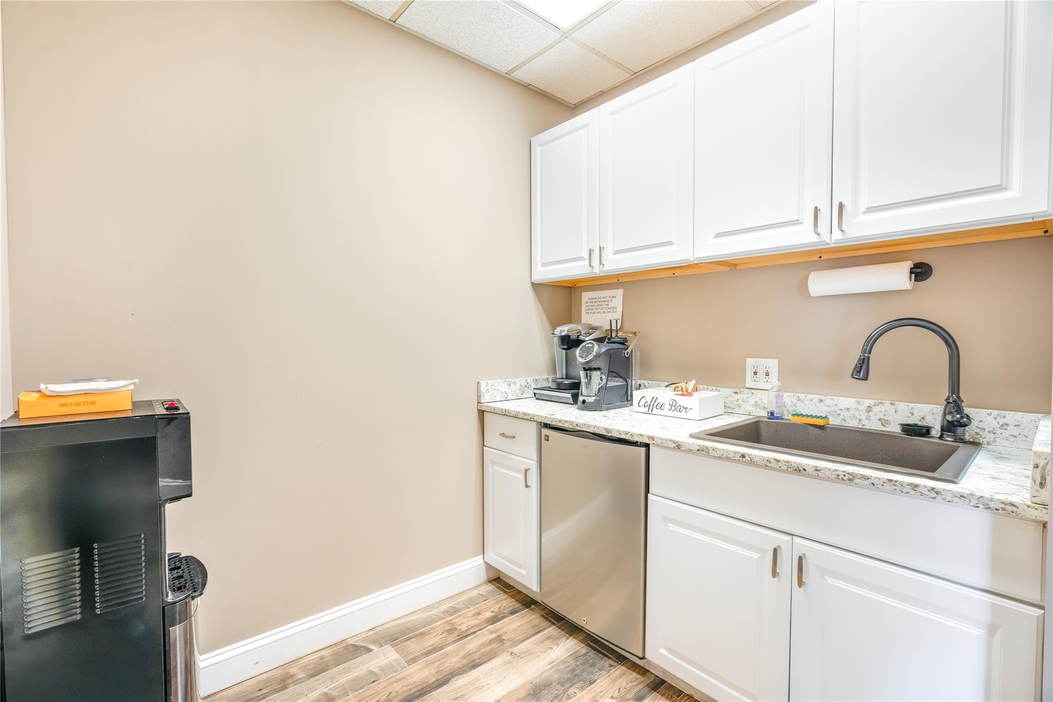 Commercial Sale 13th Street  Queens, NY 11101, MLS-823602-15