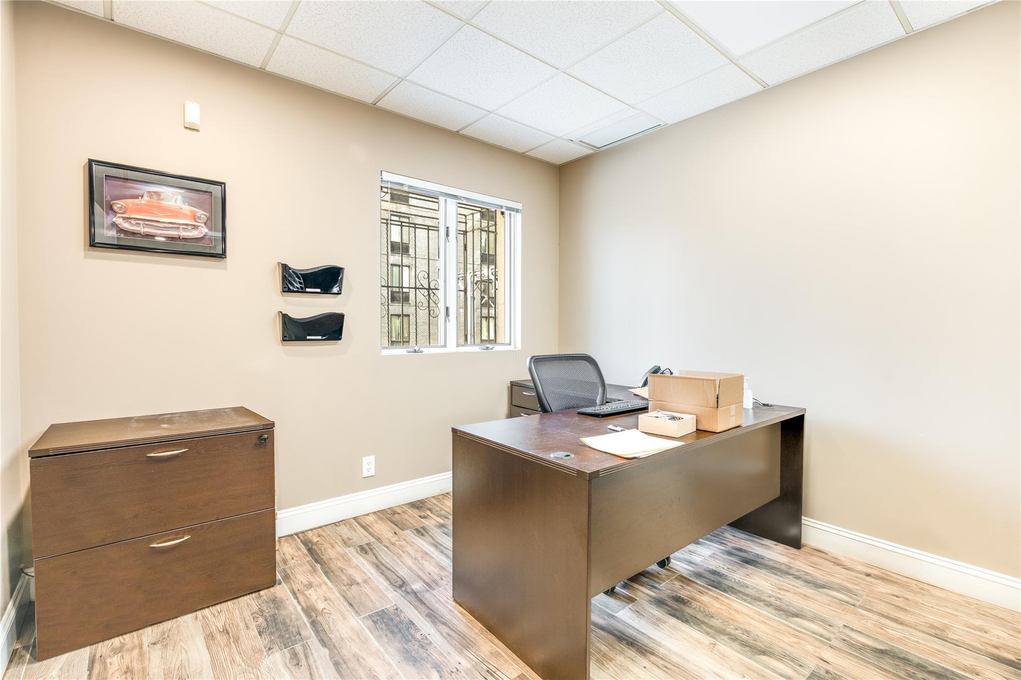 Commercial Sale 13th Street  Queens, NY 11101, MLS-823602-16