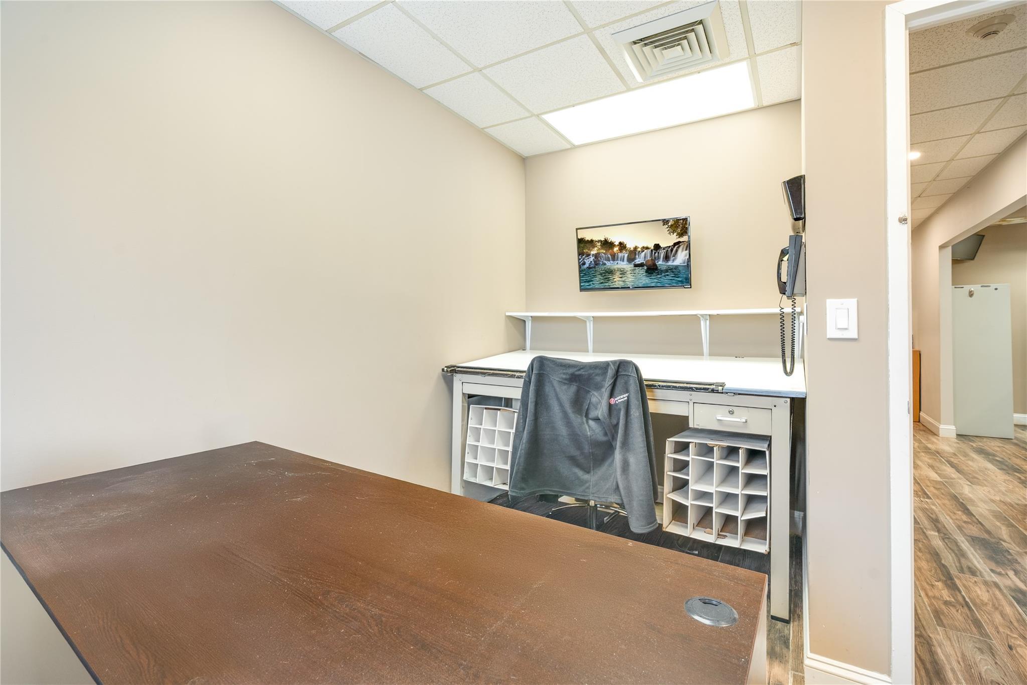 Commercial Sale 13th Street  Queens, NY 11101, MLS-823602-18