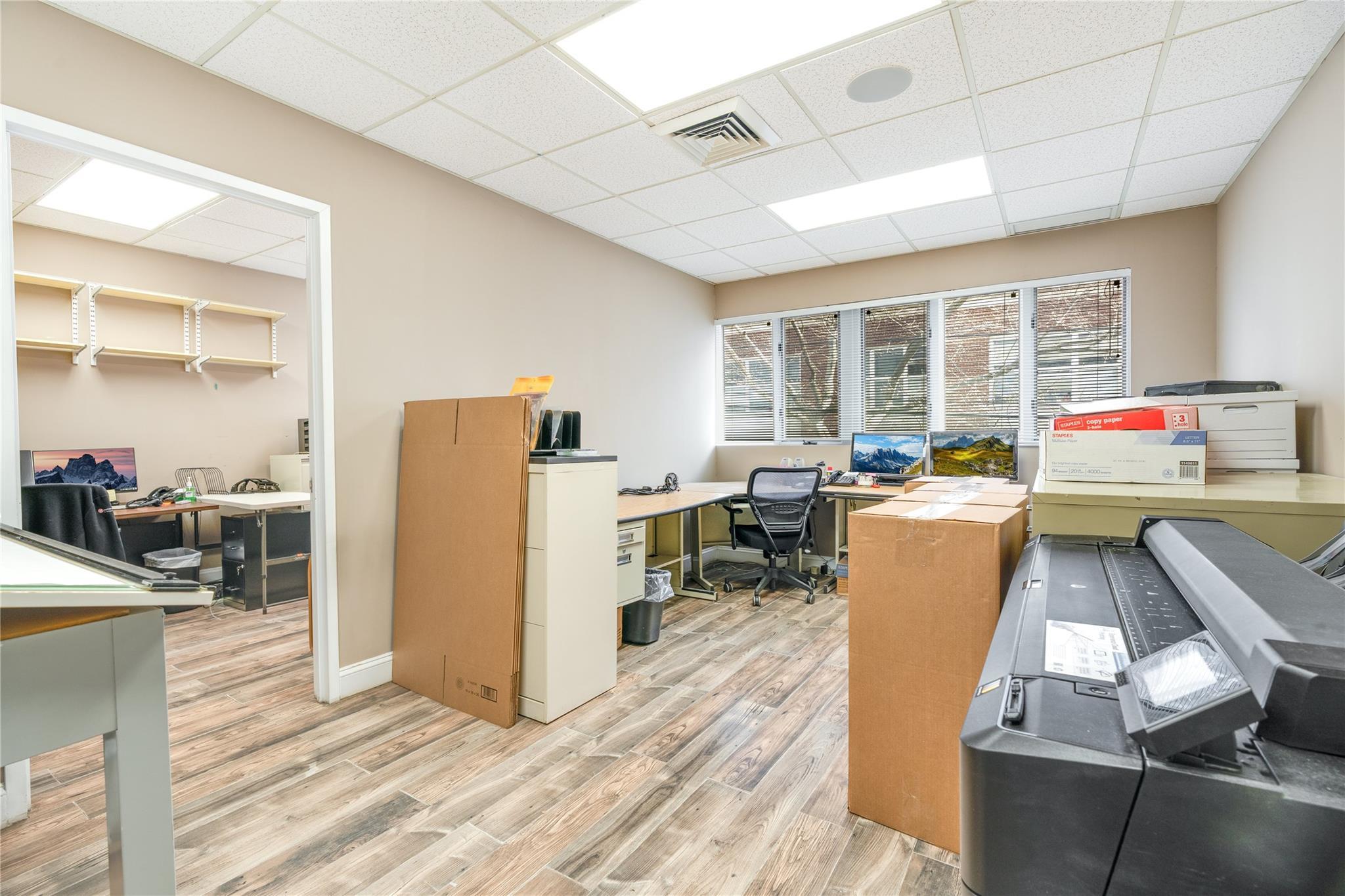 Commercial Sale 13th Street  Queens, NY 11101, MLS-823602-23