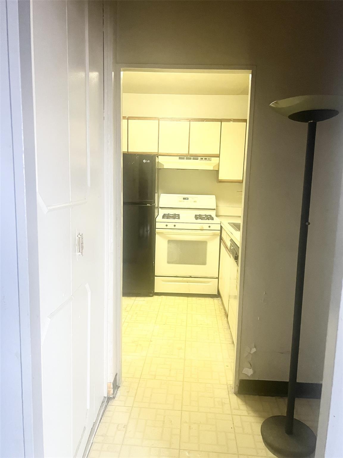 Coop Grand Concourse  Bronx, NY 10451, MLS-823613-6
