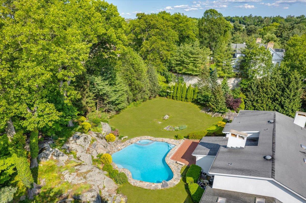 Single Family Lakeside  Westchester County, NY 10580, MLS-823716-26