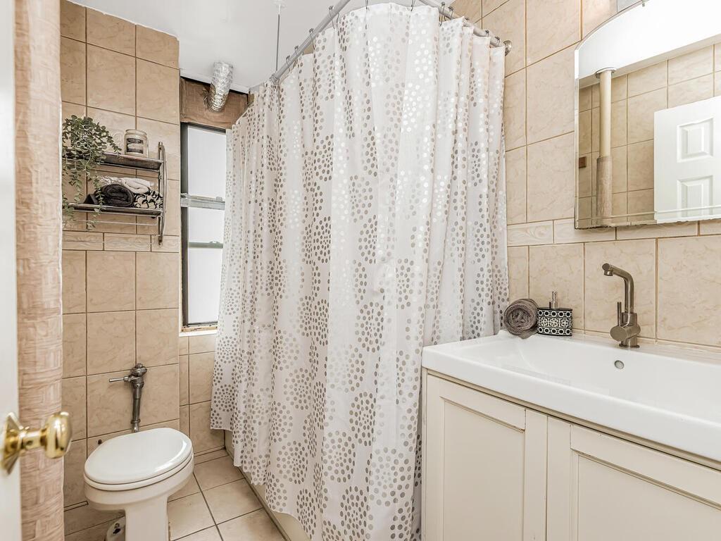 Coop 208th  Bronx, NY 10467, MLS-823781-7