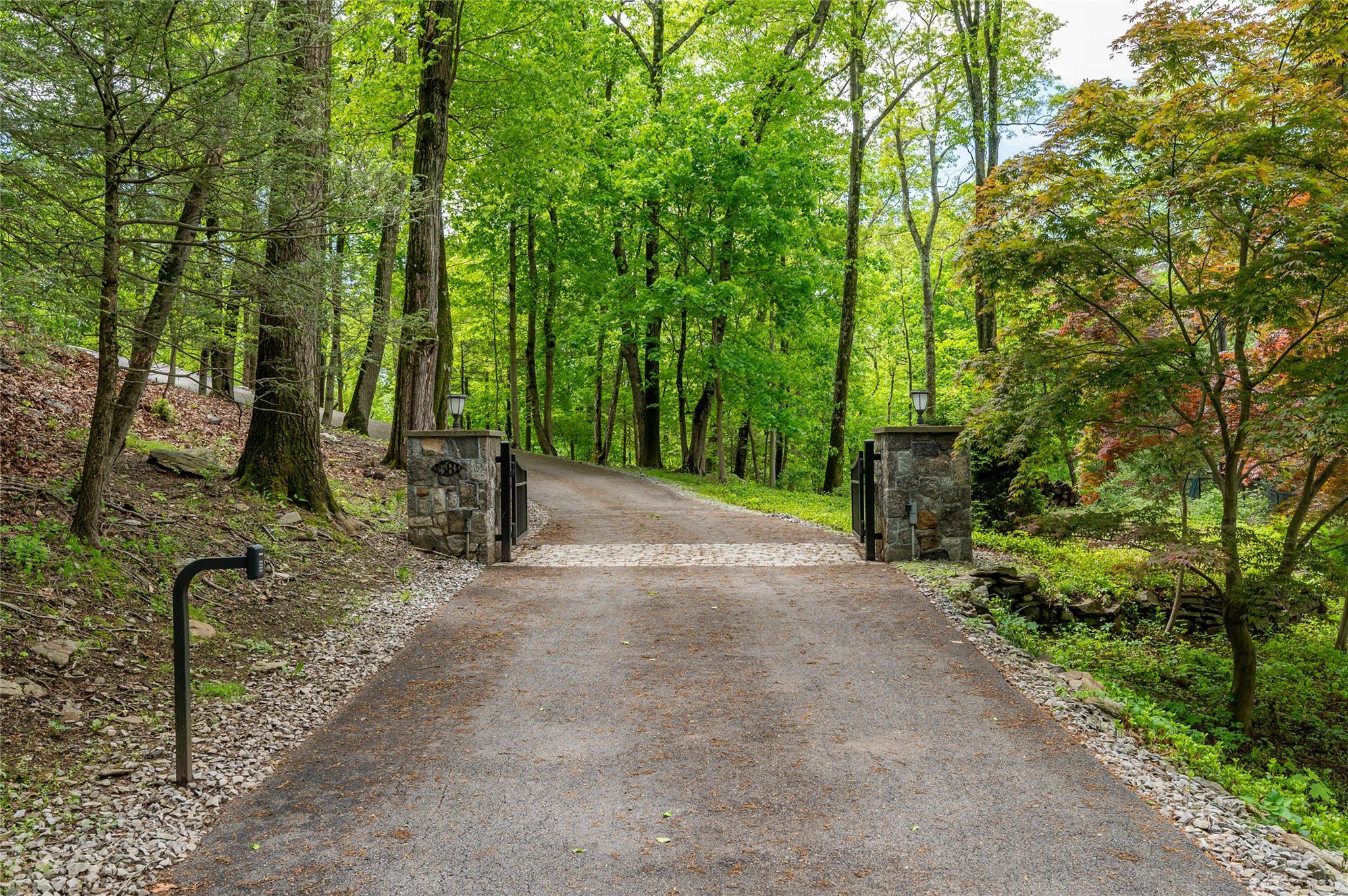 Single Family Spring  Westchester County, NY 10514, MLS-823805-2