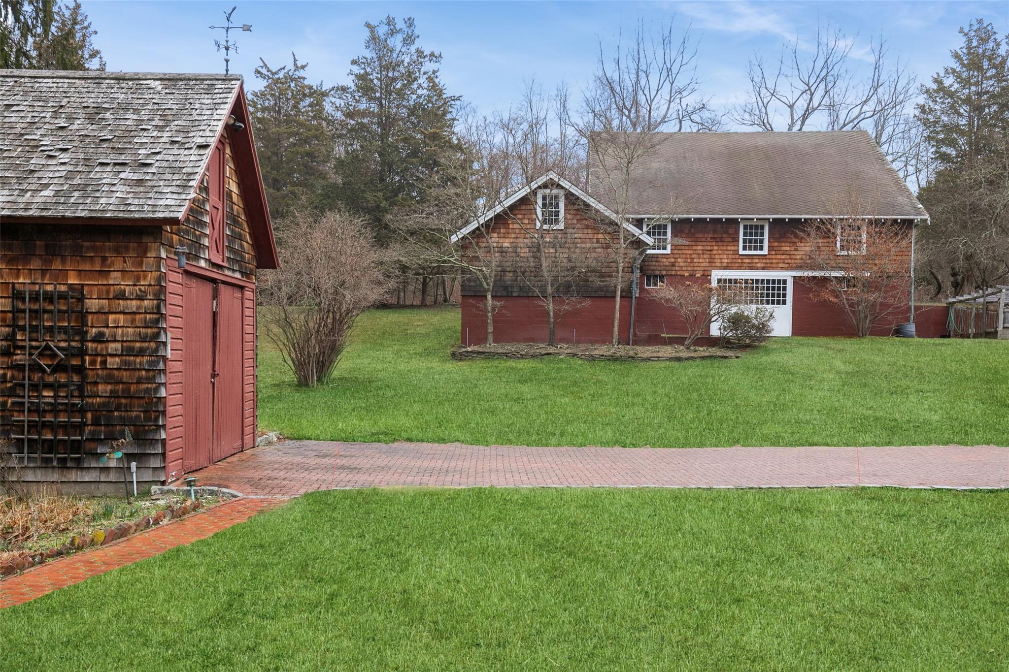 Single Family Country  Suffolk County, NY 11790, MLS-823854-20