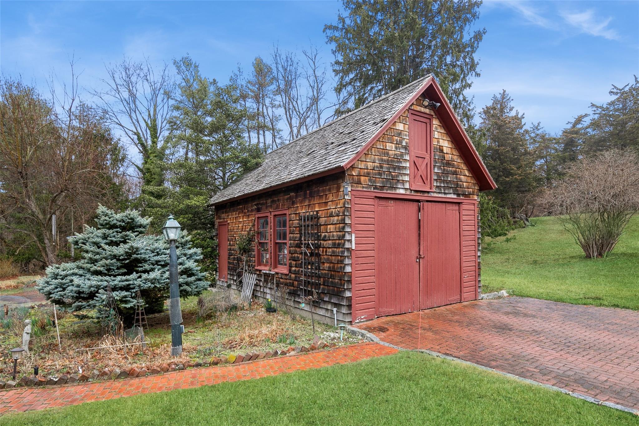 Single Family Country  Suffolk County, NY 11790, MLS-823854-5