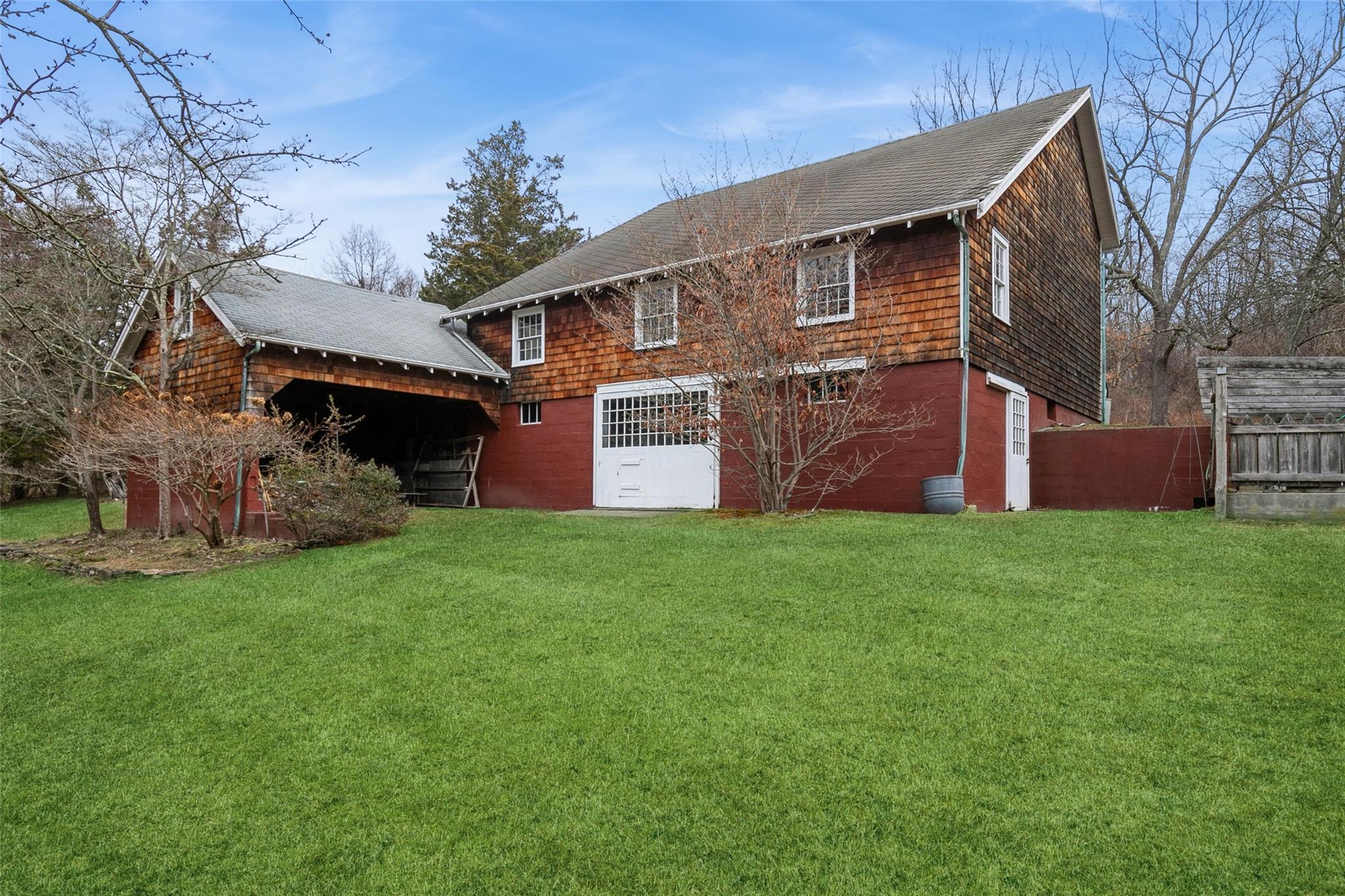 Single Family Country  Suffolk County, NY 11790, MLS-823854-7
