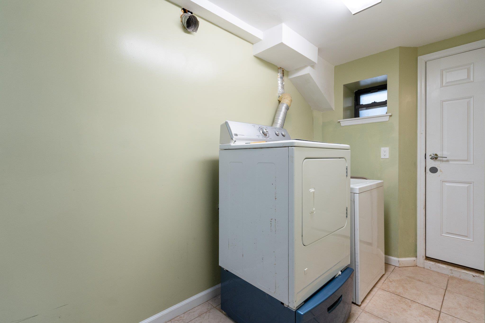 Single Family 52nd  Brooklyn, NY 11234, MLS-823866-24