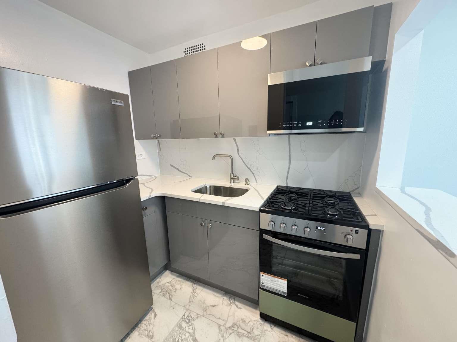 Coop Willoughby  Brooklyn, NY 11205, MLS-823876-6