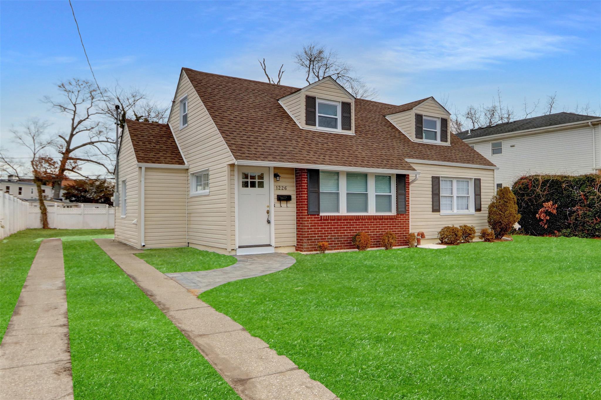 Single Family Dutch Broadway  Nassau County, NY 11580, MLS-823933-2