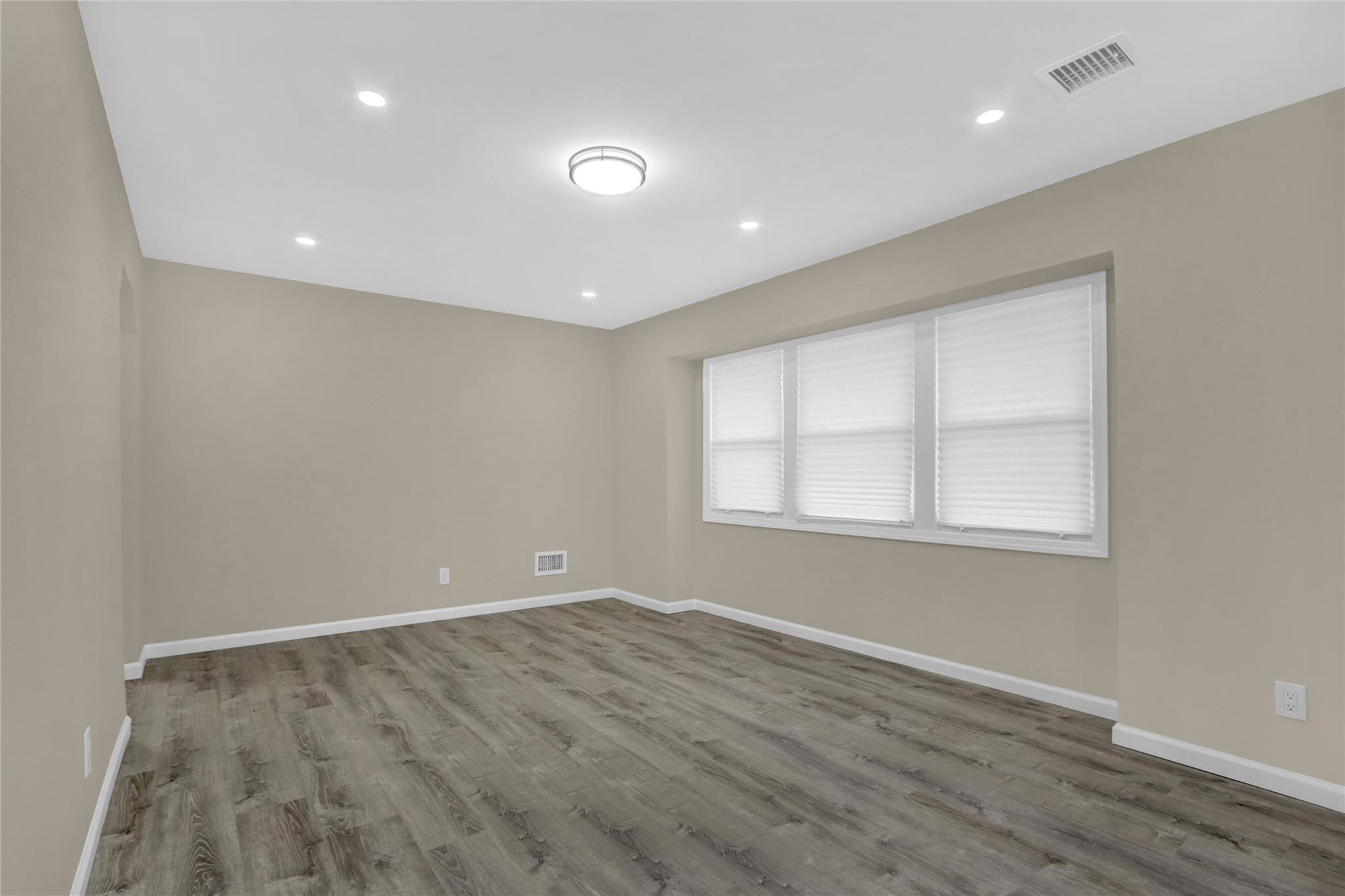 Single Family Dutch Broadway  Nassau County, NY 11580, MLS-823933-4
